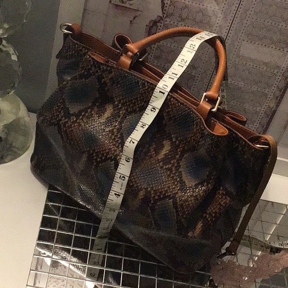 Dooney & Bourke Snake Skin Bag - Picture 9 of 16